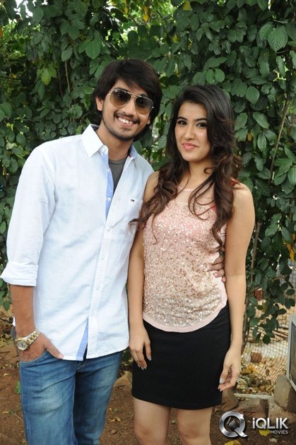 Kumari-21-F-Movie-Opening